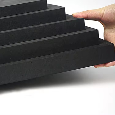 Op maat gemaakte 4 mm EVA-schuimplaten die worden gesneden en gerecycled voor het verpakken van componenten