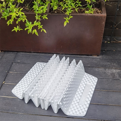 99g Gewicht Ultralight Foaming Sleeping Pad Pearl White Ruimtebesparende PE Foam Mat