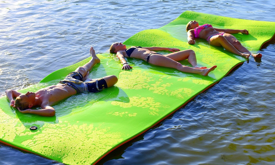 Kleur, grootte, schimmatmat, watermat, meerlaags voor een zwembad.