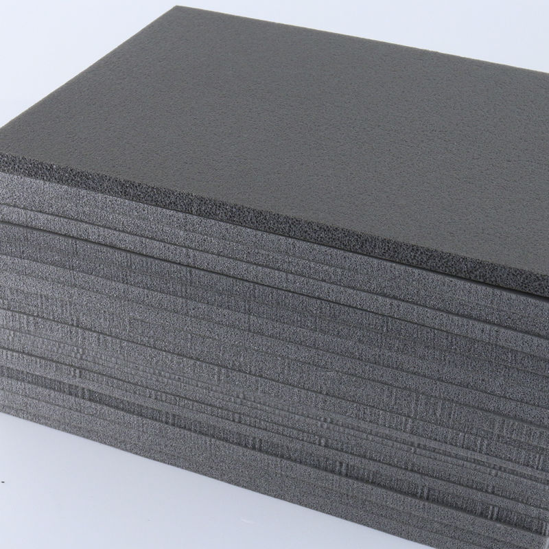 Akoestische kruislings gekoppelde PE-schuim brandwerende isolatiematerialen voor auto-interieuraccessoires