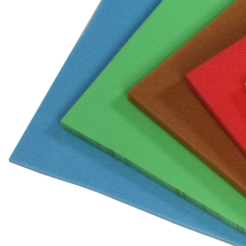 Thermische isolatie IXPE-schuimplaat voor waterabsorptie ≤ 0,1% en dikte 0,5-12 mm tot 100 mm
